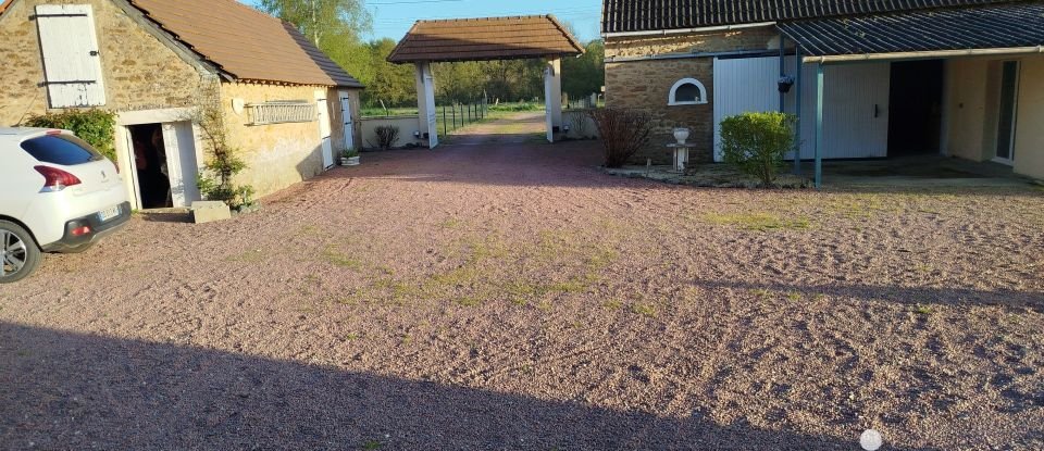 Country house 8 rooms of 151 m² in Lombron (72450)