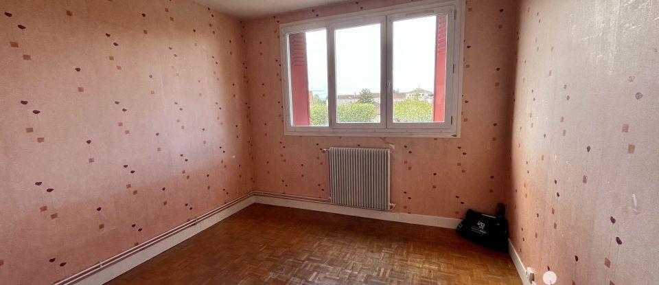 Apartment 5 rooms of 87 m² in Tarbes (65000)