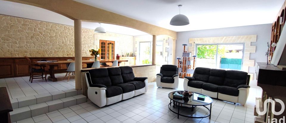 House 6 rooms of 271 m² in Coutras (33230)