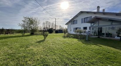 House 15 rooms of 275 m² in Habas (40290)