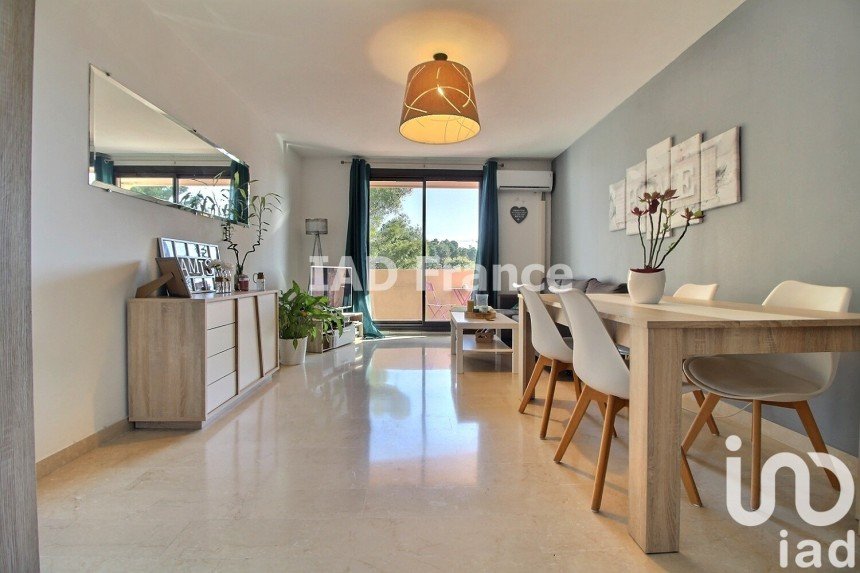 Apartment 3 rooms of 67 m² in Marseille (13013)