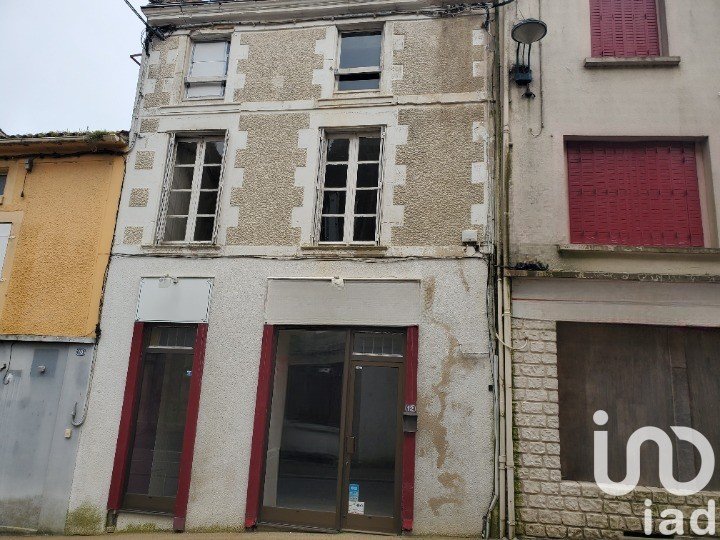 Maison de ville 5 pièces de 137 m² à La Châtaigneraie (85120)
