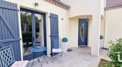 House 8 rooms of 220 m² in Cours-de-Pile (24520)