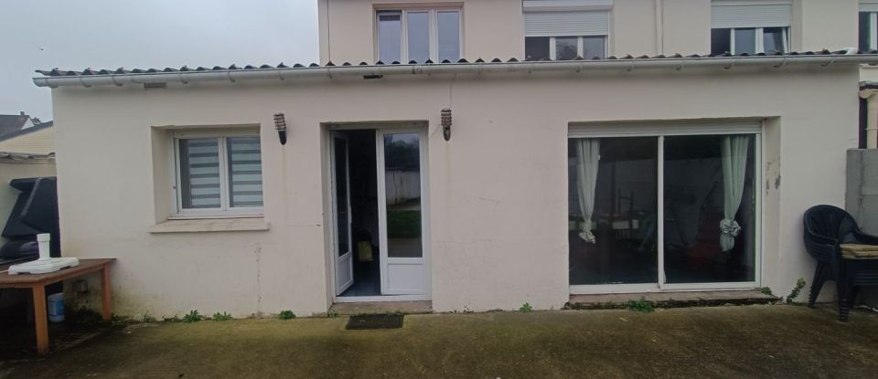 House 4 rooms of 106 m² in Dunkerque (59430)