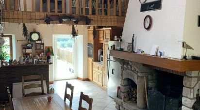 House 5 rooms of 148 m² in Apinac (42550)