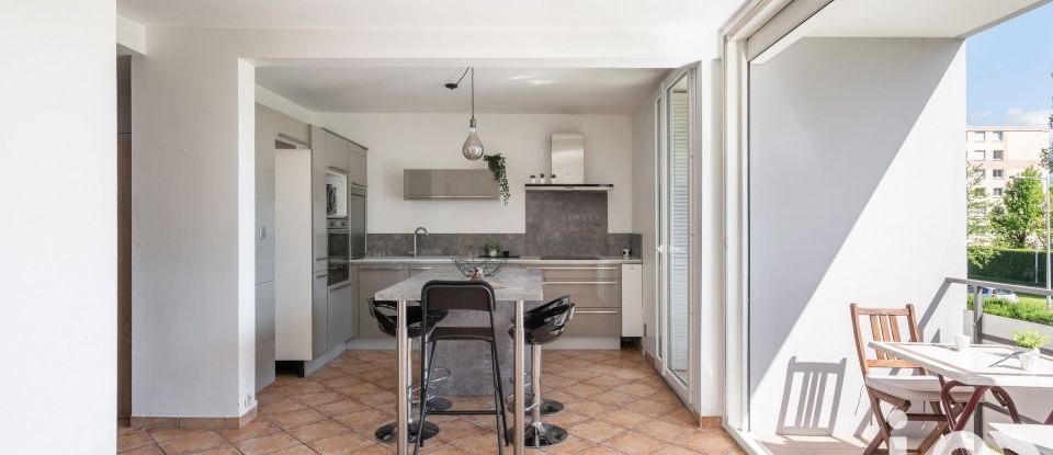 Appartement 5 pièces de 82 m² à Seyssinet-Pariset (38170)