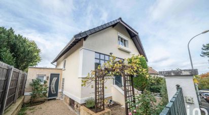 House 7 rooms of 190 m² in Louveciennes (78430)