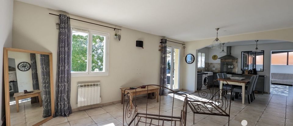 Traditional house 5 rooms of 110 m² in Sainte-Tulle (04220)