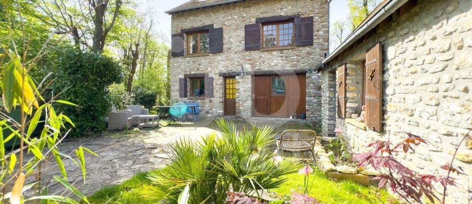 House 8 rooms of 150 m² in Septeuil (78790)