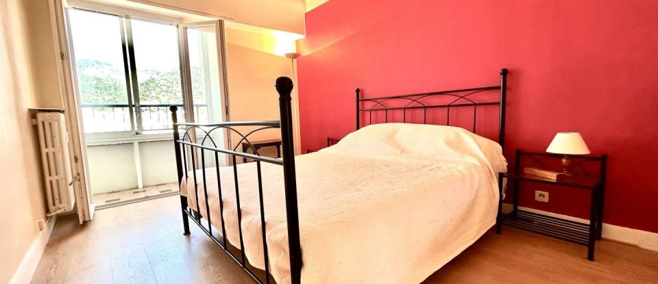 Appartement 2 pièces de 72 m² à Toulon (83000)