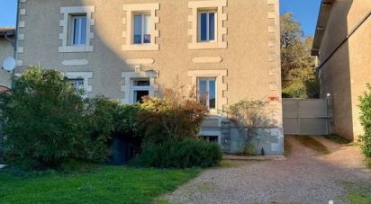 House 6 rooms of 149 m² in Latillé (86190)