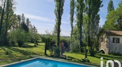 Estate 9 rooms of 320 m² in Candresse (40180)