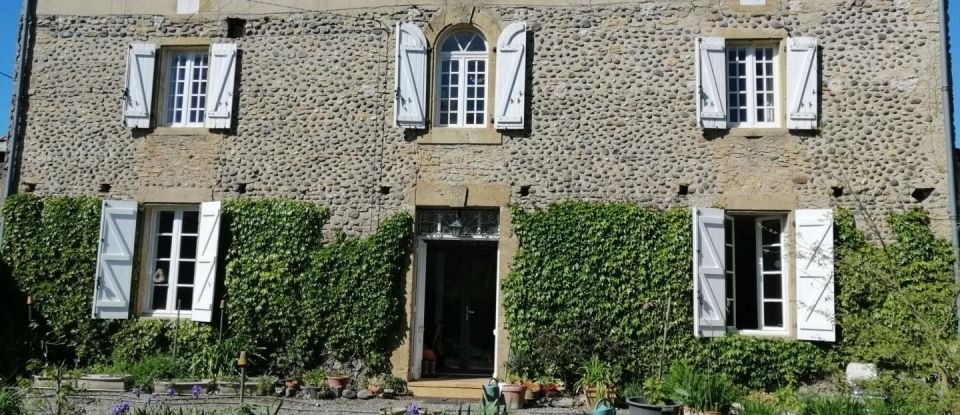Maison 4 pièces de 140 m² à Jû-Belloc (32160)
