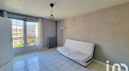 Appartement 3 pièces de 54 m² à Pantin (93500)