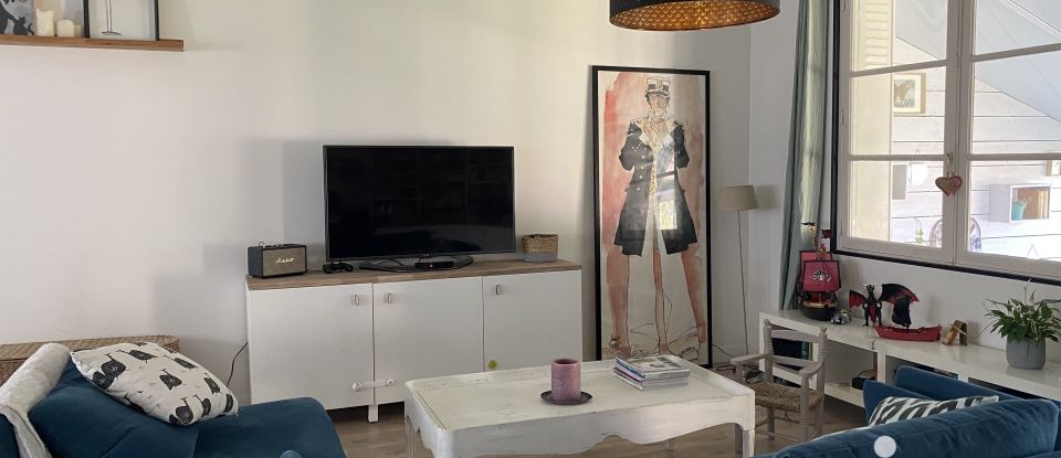 Town house 4 rooms of 94 m² in La Rochelle (17000)