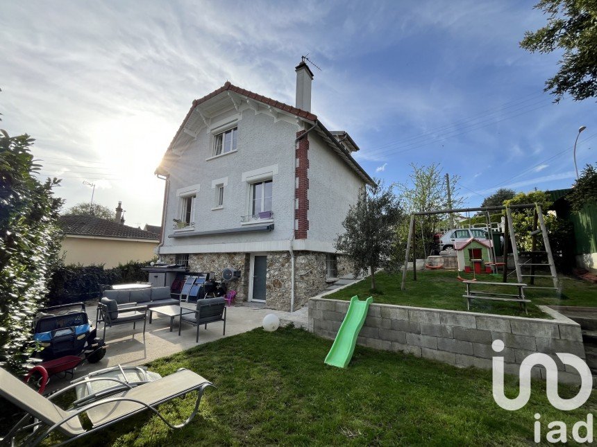 Maison traditionnelle 4 pièces de 90 m² à Savigny-sur-Orge (91600)