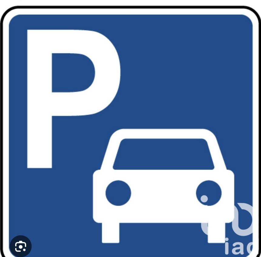 Parking of 8 m² in Sevran (93270)