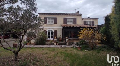 Traditional house 6 rooms of 165 m² in Maussane-les-Alpilles (13520)