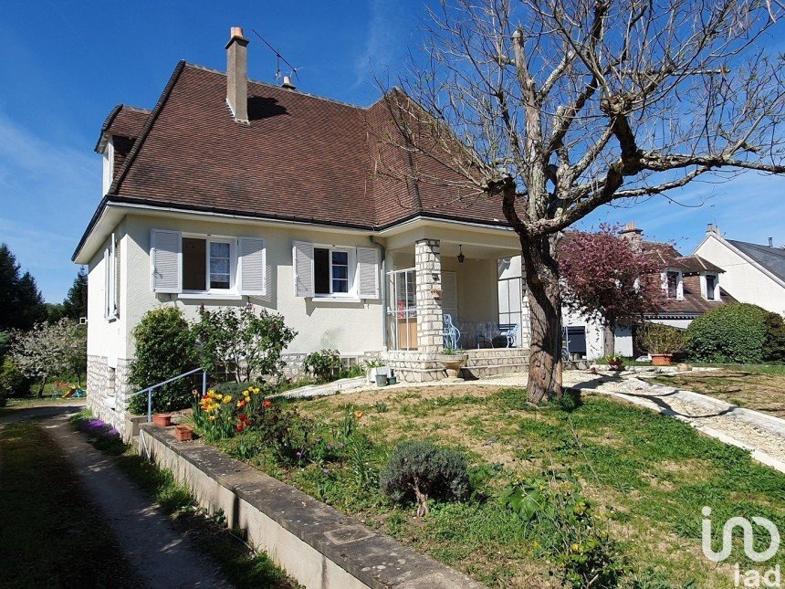Maison 5 pièces de 102 m² à Saint-Georges-sur-Cher (41400)