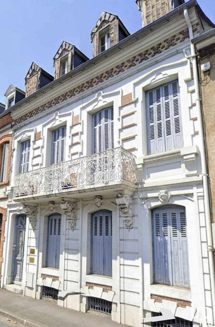 House 9 rooms of 283 m² in Tarbes (65000)