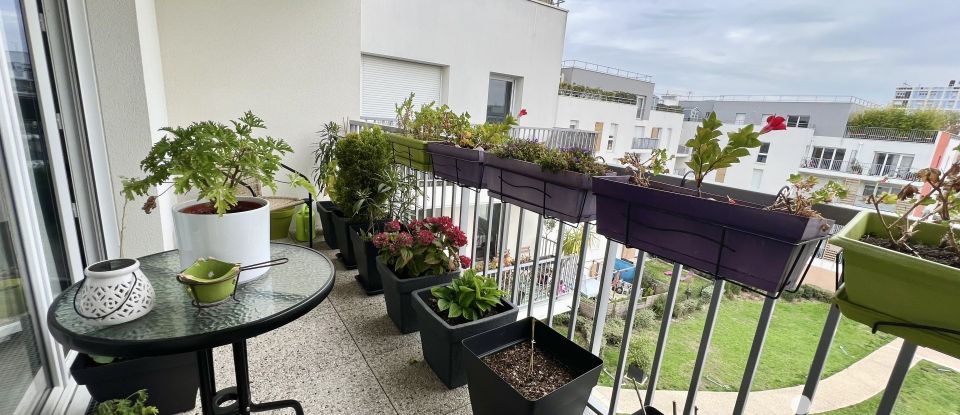 Apartment 3 rooms of 59 m² in Trappes (78190)