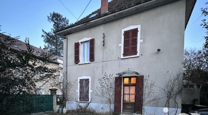 House 9 rooms of 200 m² in Corbelin (38630)