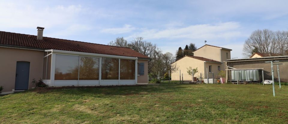Maison 4 pièces de 85 m² à Saint-Mathieu (87440)