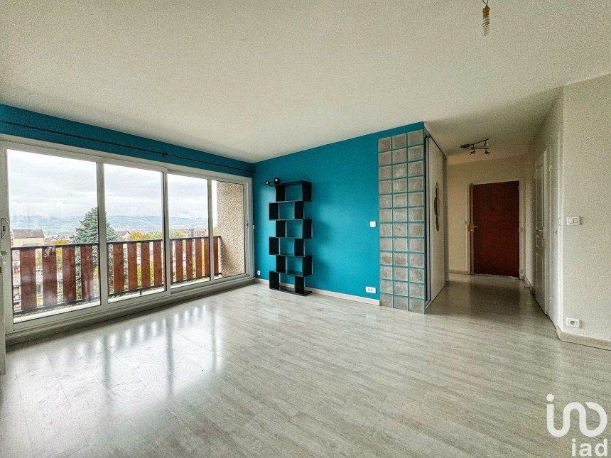 Appartement 4 pièces de 97 m² à - (74960)
