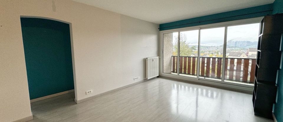 Apartment 4 rooms of 97 m² in - (74960)