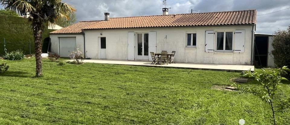 House 4 rooms of 107 m² in La Vallée (17250)