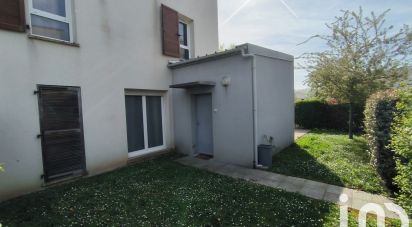 Duplex 4 rooms of 79 m² in Val-de-Reuil (27100)