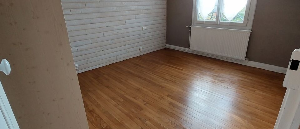 Town house 4 rooms of 72 m² in Cholet (49300)