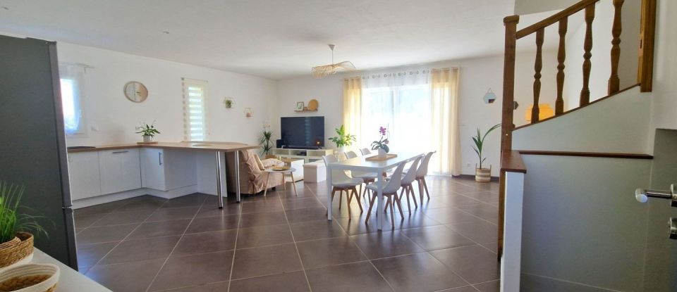 House 5 rooms of 136 m² in Sauveterre (30150)