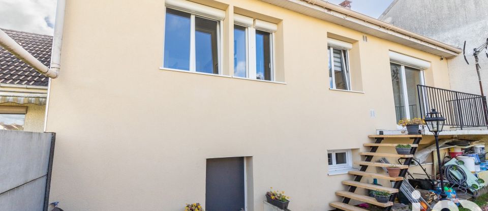 House 5 rooms of 120 m² in Viry-Châtillon (91170)
