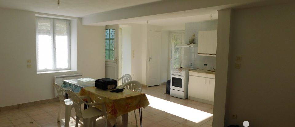 House 3 rooms of 49 m² in Désertines (03630)