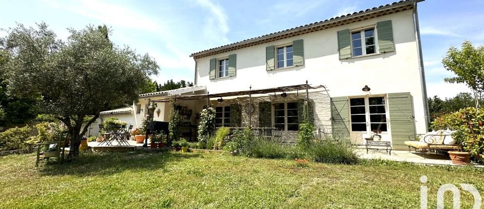Country house 5 rooms of 160 m² in L'Isle-sur-la-Sorgue (84800)