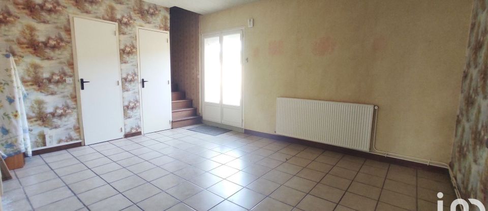 House 5 rooms of 80 m² in Serquigny (27470)