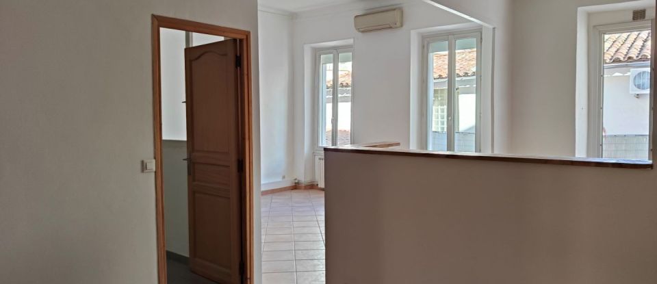 Appartement 4 pièces de 81 m² à Marseille (13006)