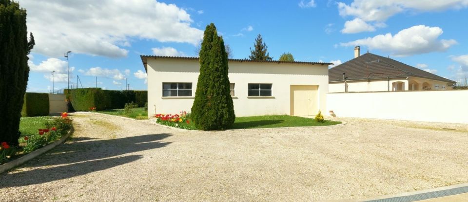 Maison 5 pièces de 137 m² à Creney-près-Troyes (10150)