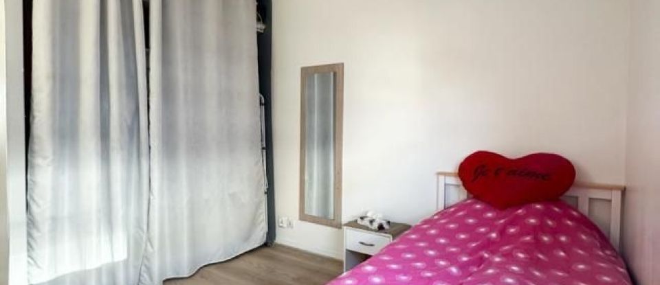 Apartment 3 rooms of 62 m² in Chilly-Mazarin (91380)