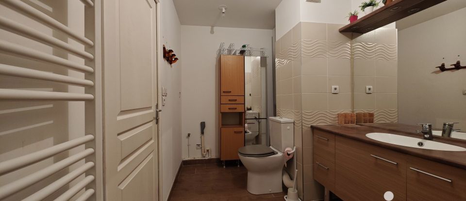 Apartment 3 rooms of 74 m² in Avignon (84140)