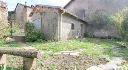 House 4 rooms of 81 m² in Peux-et-Couffouleux (12360)