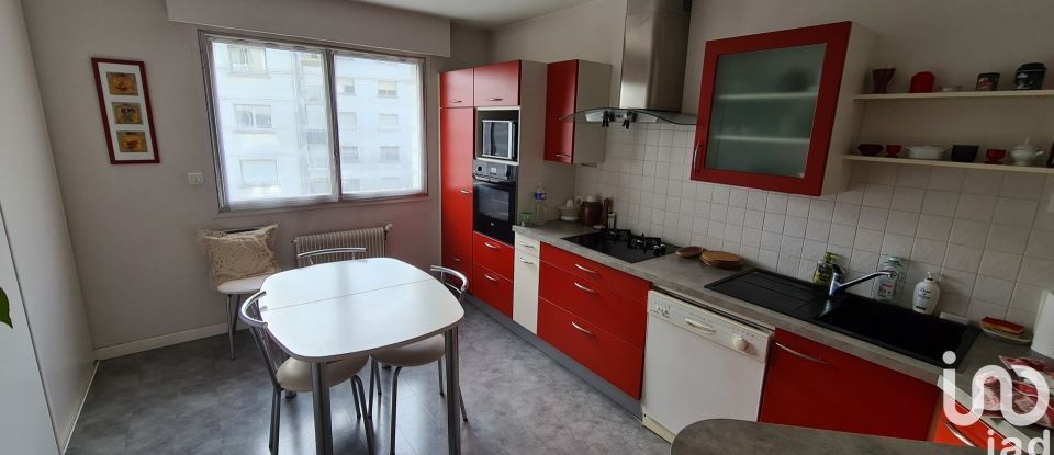 Apartment 4 rooms of 106 m² in Nantes (44000)