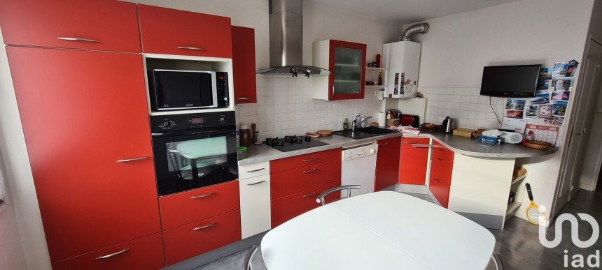 Apartment 4 rooms of 106 m² in Nantes (44000)