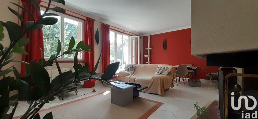 House 3 rooms of 85 m² in Noiseau (94880)