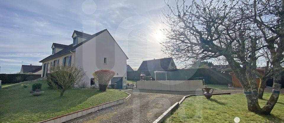Pavillon 6 pièces de 115 m² à Flogny-la-Chapelle (89360)