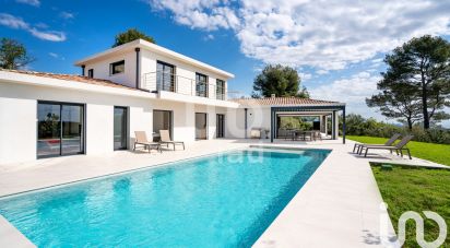 House 5 rooms of 260 m² in Roquefort-les-Pins (06330)
