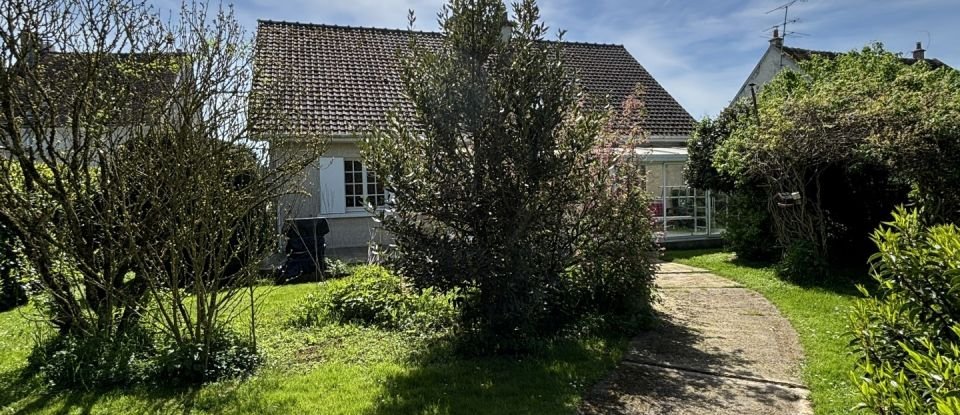 Traditional house 8 rooms of 225 m² in Coulommiers (77120)