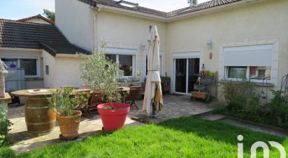 House 6 rooms of 113 m² in Neuilly-sur-Marne (93330)