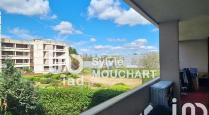 Appartement 6 pièces de 114 m² à Élancourt (78990)